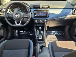 Nissan Versa 2025 SV Sedán 4 puertas