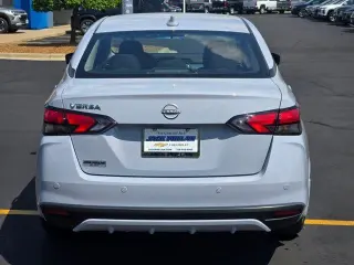 Nissan Versa 2025 SV Sedán 4 puertas