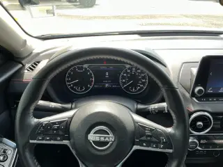 Nissan Sentra 2024 SR 4dr Sedán