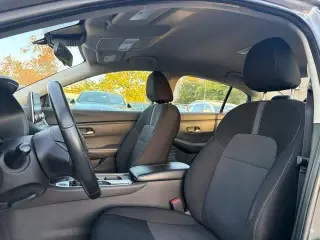 Nissan Sentra 2023 SV Sedán 4 puertas
