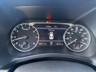 Nissan Sentra 2023 SV Sedán 4 puertas
