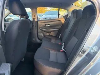 Nissan Sentra 2023 SV Sedán 4 puertas