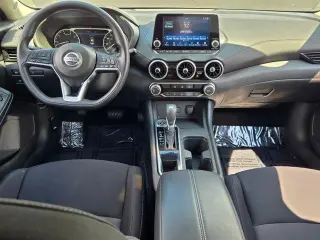 Nissan Sentra 2023 SV Sedán 4 puertas