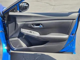 Nissan Sentra 2023 SV Sedán 4 puertas