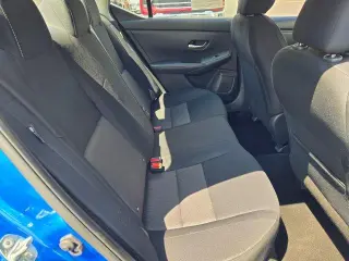 Nissan Sentra 2023 SV Sedán 4 puertas