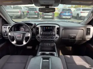 GMC Sierra 1500 2016 4x4 SLE 4dr Crew Cab 5.8 ft. SB