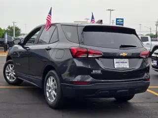 Chevrolet Equinox 2022 LS 4dr SUV con 1LS