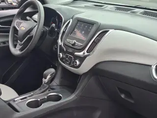 Chevrolet Equinox 2022 LS 4dr SUV con 1LS