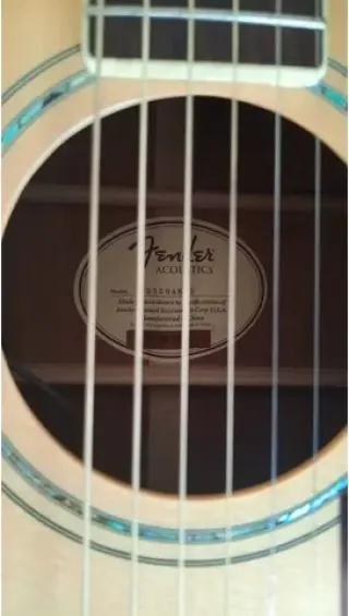 Guitarra Fender CD320ASCE