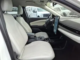 Ford Mustang Mach-E 2023 Premium 4dr SUV