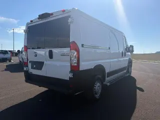 Ram ProMaster 2025 Tradesman 2500 136 WB 3dr Low Roof Cargo Van sin asiento del pasajero
