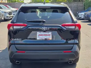 Toyota RAV4 2025 AWD XLE 4dr SUV