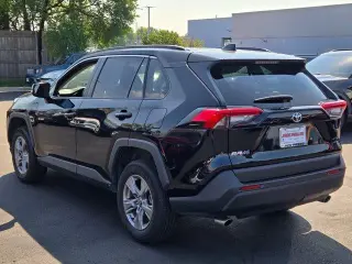 Toyota RAV4 2025 AWD XLE 4dr SUV