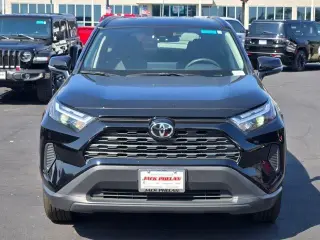 Toyota RAV4 2025 AWD XLE 4dr SUV