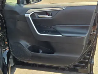 Toyota RAV4 2025 AWD XLE 4dr SUV