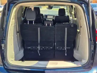Chrysler Pacifica Híbrido enchufable 2024 Select 4dr Mini-Van