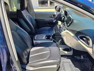Chrysler Pacifica Híbrido enchufable 2024 Select 4dr Mini-Van