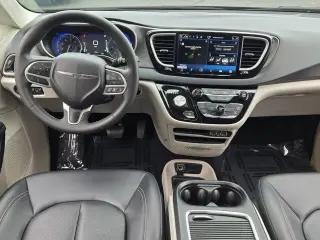 Chrysler Pacifica 2024 Touring L 4dr Mini-Van