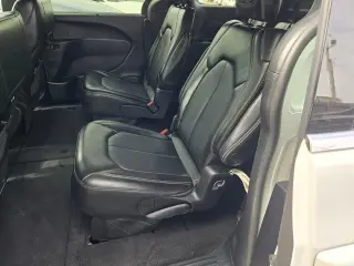 Chrysler Pacifica 2025 Select 4dr Mini-Van