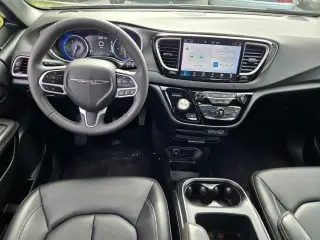 Chrysler Pacifica 2025 Select 4dr Mini-Van
