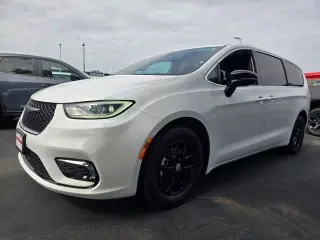 Chrysler Pacifica 2025 Select 4dr Mini-Van
