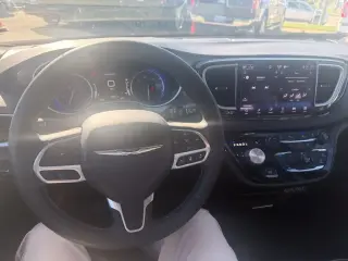 Chrysler Pacifica 2025 Select 4dr Mini-Van