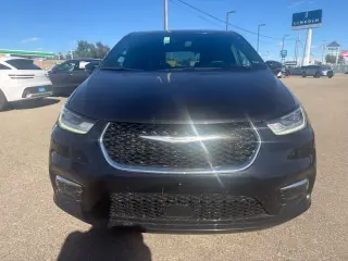Chrysler Pacifica 2025 Select 4dr Mini-Van