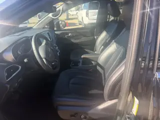 Chrysler Pacifica 2025 Select 4dr Mini-Van