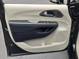 Chrysler Pacifica 2024 Touring L 4dr Mini-Van