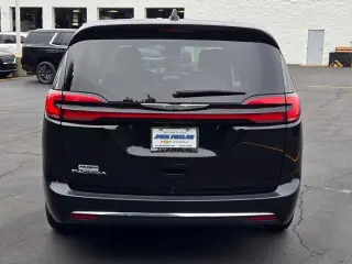 Chrysler Pacifica 2024 Touring L 4dr Mini-Van
