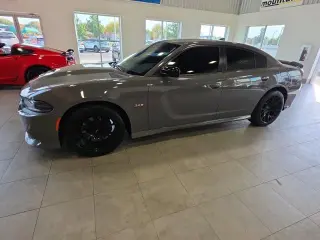 Dodge Charger 2019 R/T 4dr Sedán