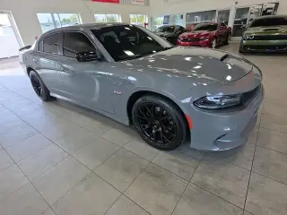 Dodge Charger 2019 R/T 4dr Sedán