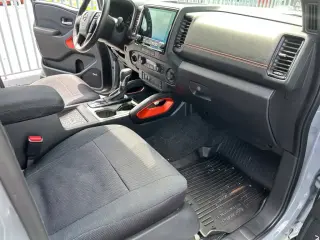 Nissan Frontier 2024 4x4 PRO-4X 4dr Crew Cab 5 ft. SB