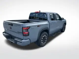 Nissan Frontier 2024 4x4 PRO-4X 4dr Crew Cab 5 ft. SB
