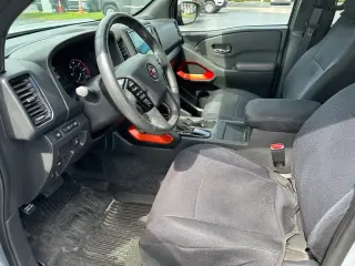 Nissan Frontier 2024 4x4 PRO-4X 4dr Crew Cab 5 ft. SB