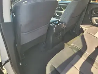 Nissan Titan 2021 4x4 SV 4dr Crew Cab 5.6 ft. SB