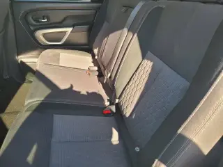 Nissan Titan 2021 4x4 SV 4dr Crew Cab 5.6 ft. SB