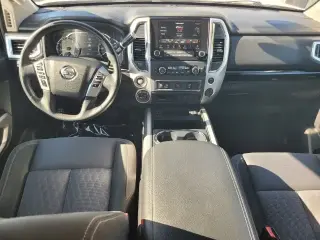 Nissan Titan 2021 4x4 SV 4dr Crew Cab 5.6 ft. SB