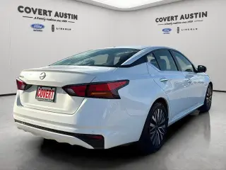 Nissan Altima 2025 2.5 SV 4dr Sedán