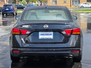Nissan Altima 2025 2.5 SV 4dr Sedán
