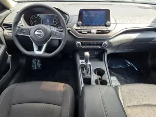 Nissan Altima 2025 2.5 SV 4dr Sedán