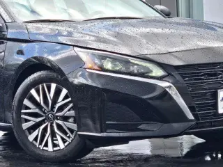 Nissan Altima 2025 2.5 SV 4dr Sedán