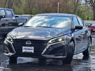 Nissan Altima 2025 2.5 SV 4dr Sedán