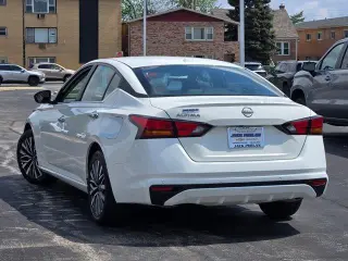 Nissan Altima 2025 2.5 SV 4dr Sedán