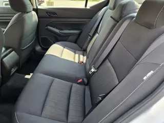 Nissan Altima 2025 2.5 SV 4dr Sedán