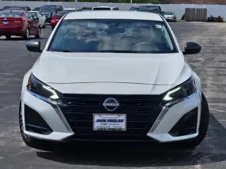 Nissan Altima 2025 2.5 SV 4dr Sedán