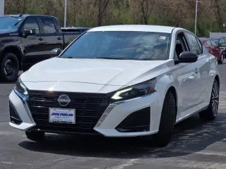 Nissan Altima 2025 2.5 SV 4dr Sedán