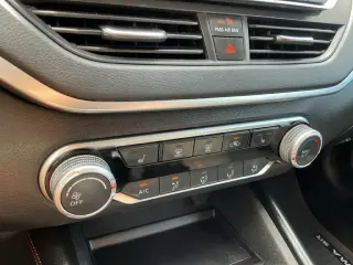 Nissan Altima 2022 2.0 SR 4dr Sedán