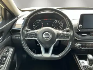 Nissan Altima 2022 2.0 SR 4dr Sedán