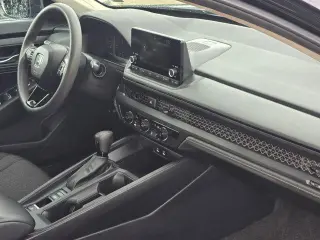Honda Accord 2024 LX 4dr Sedán